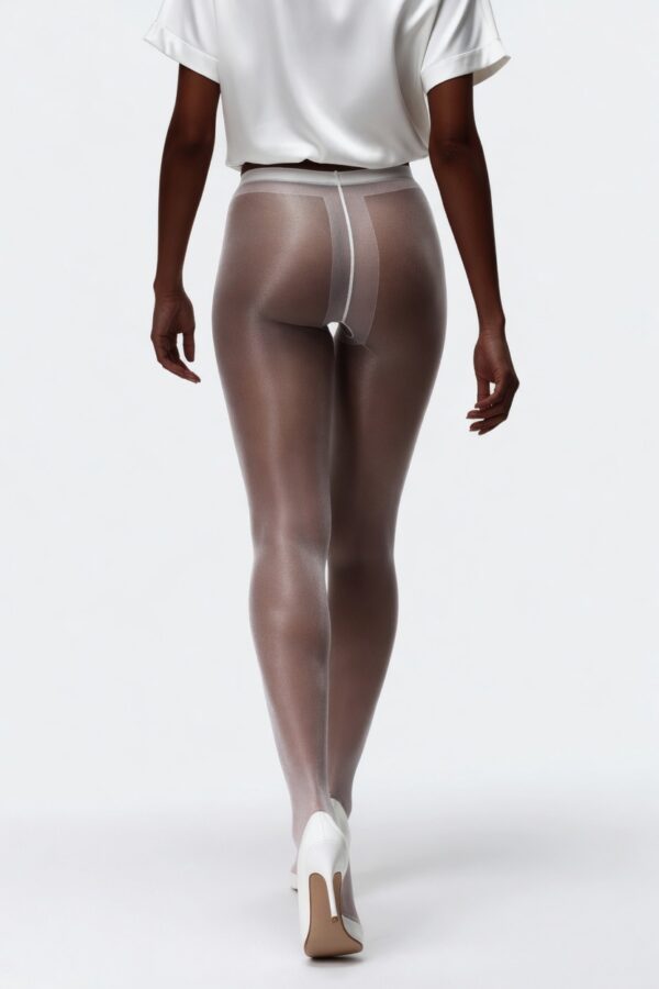 P101 white missO. pantyhose
